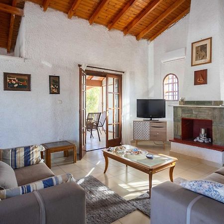 Villa Seaside Retreat For Families And Pets Messíni Esterno foto