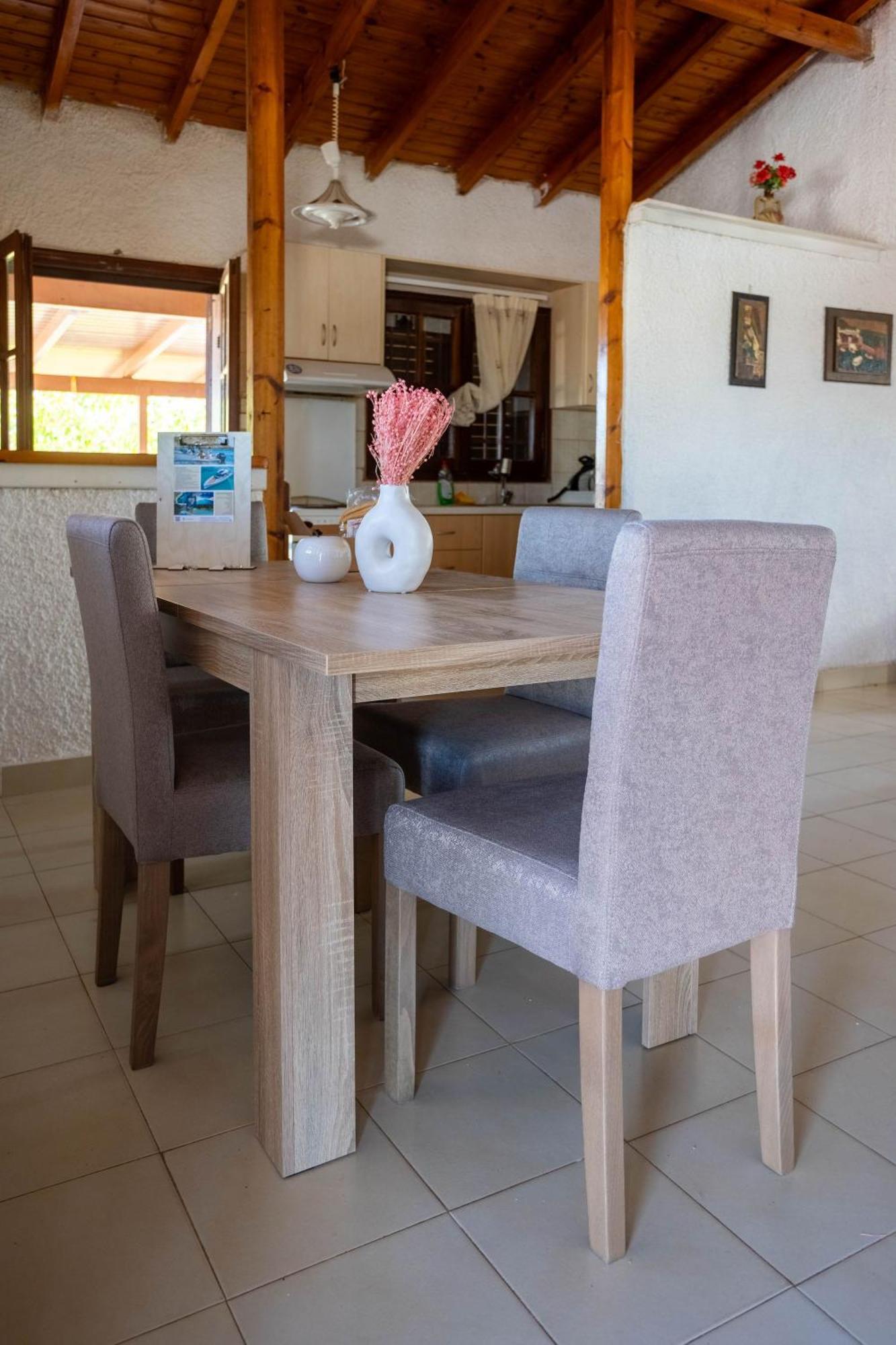 Villa Seaside Retreat For Families And Pets Messíni Esterno foto
